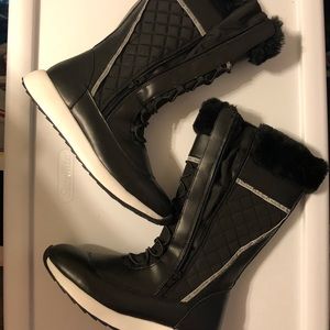 🖤NAUTICA FUR BOOTS🖤